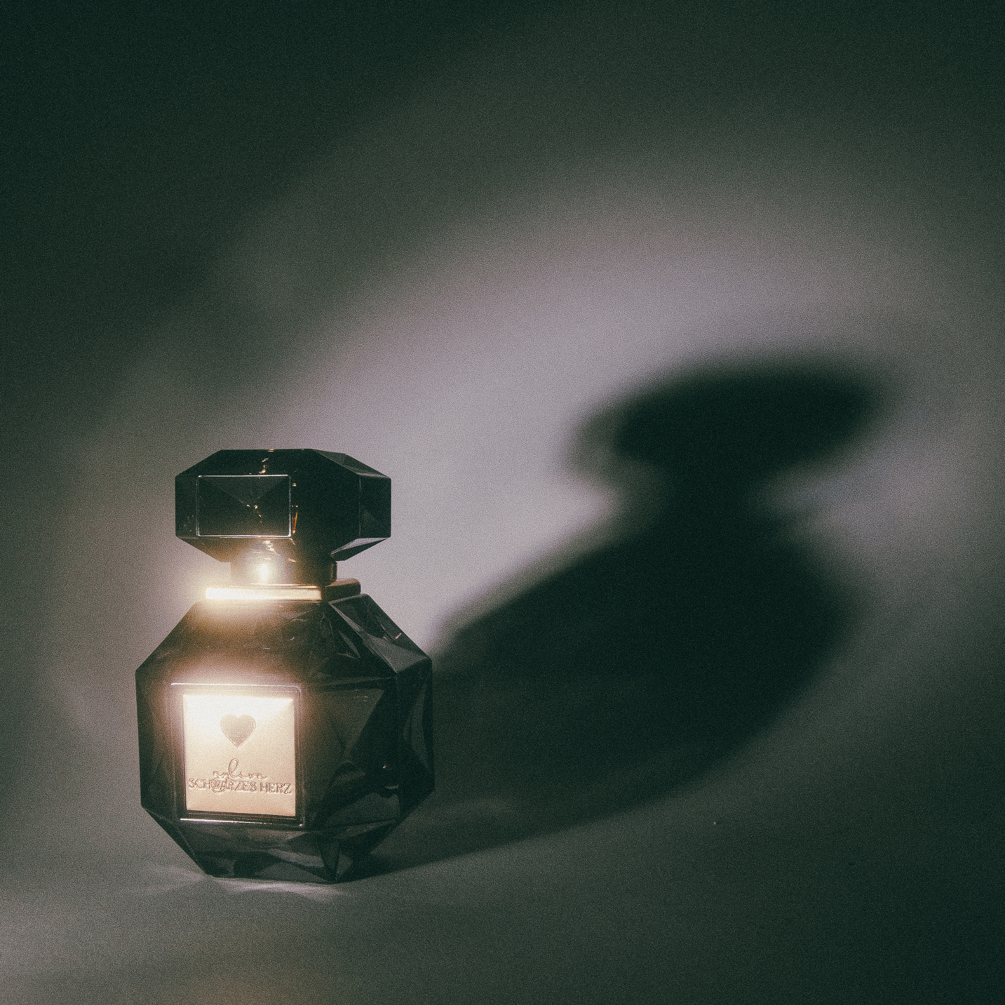 SCHWARZES HERZ - Eau de Parfum